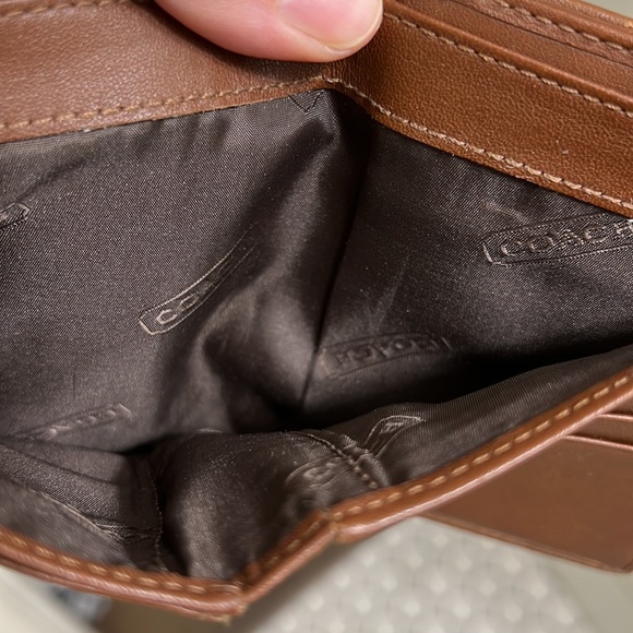 EUC Coach Bifold Wallet Brown Leather Logo - Picture 7 of 8